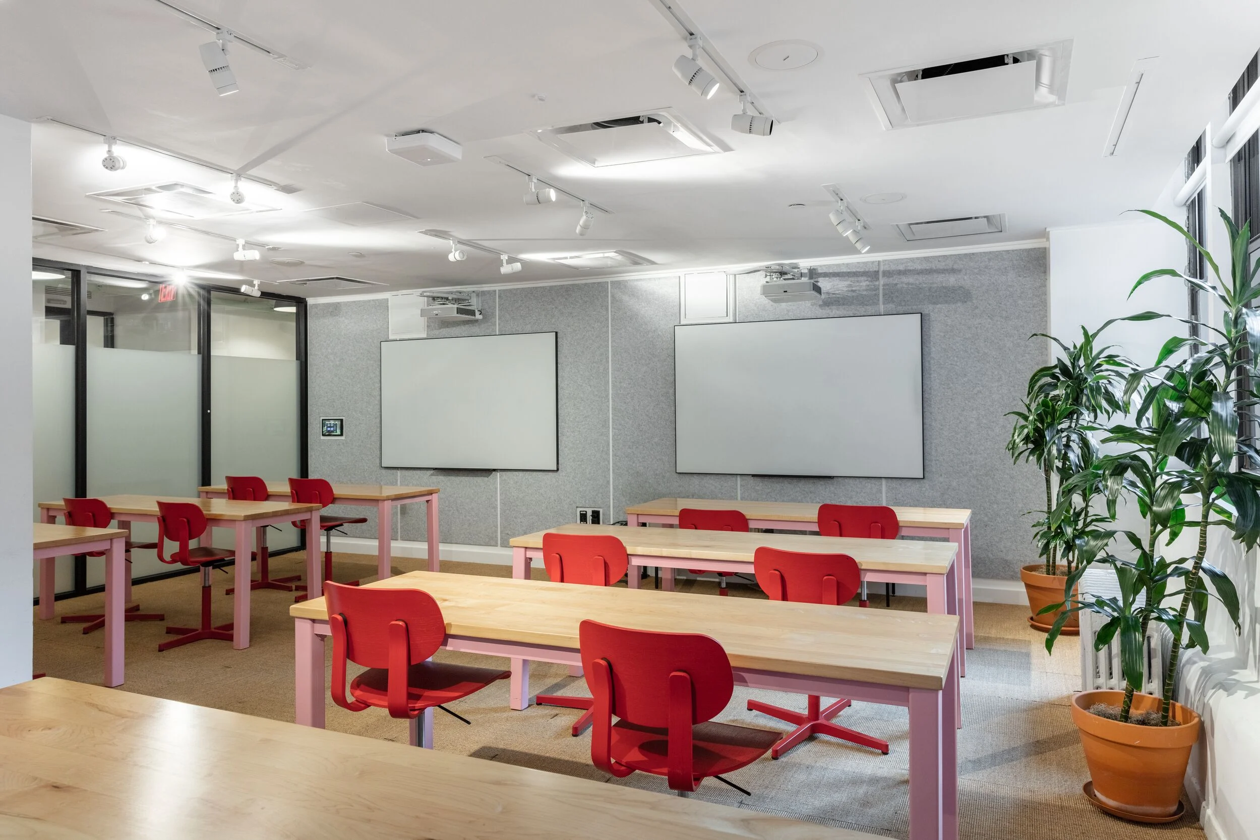 Hot Desk area