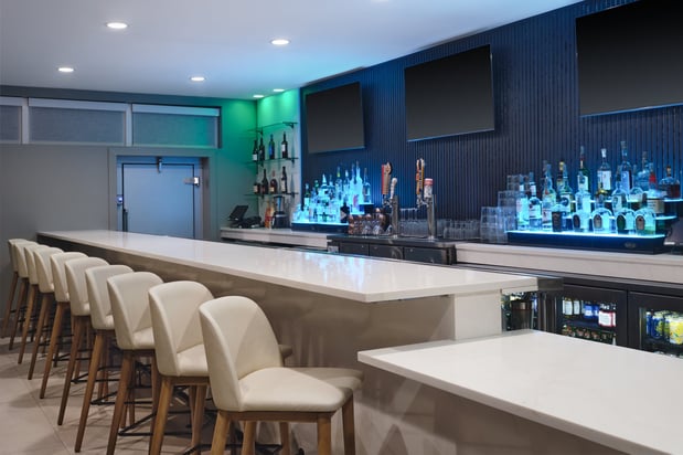 Images Holiday Inn Gonzales by IHG