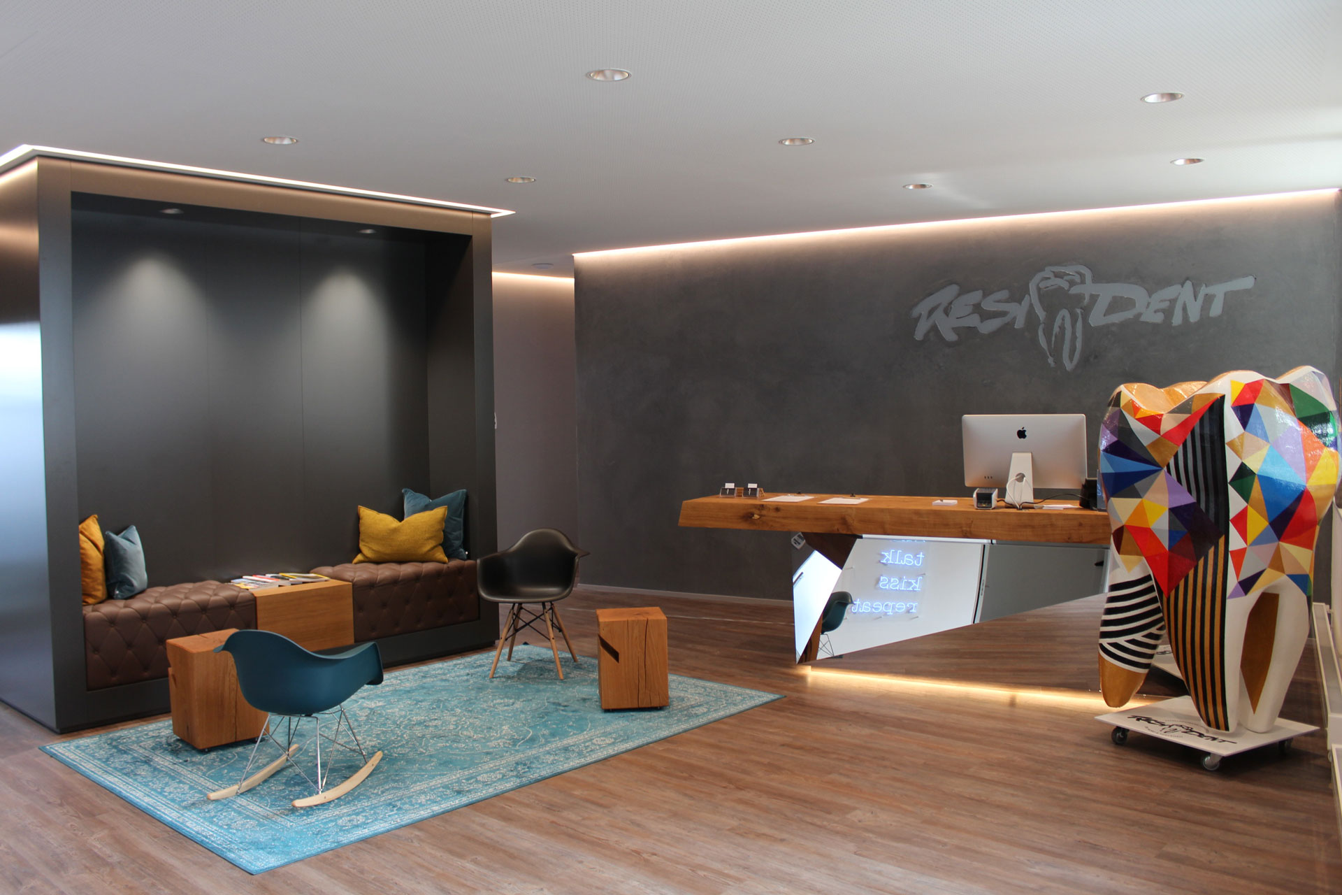 Bilder Resident AG