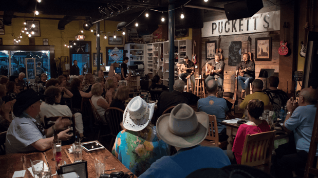 Images Puckett's Restaurant