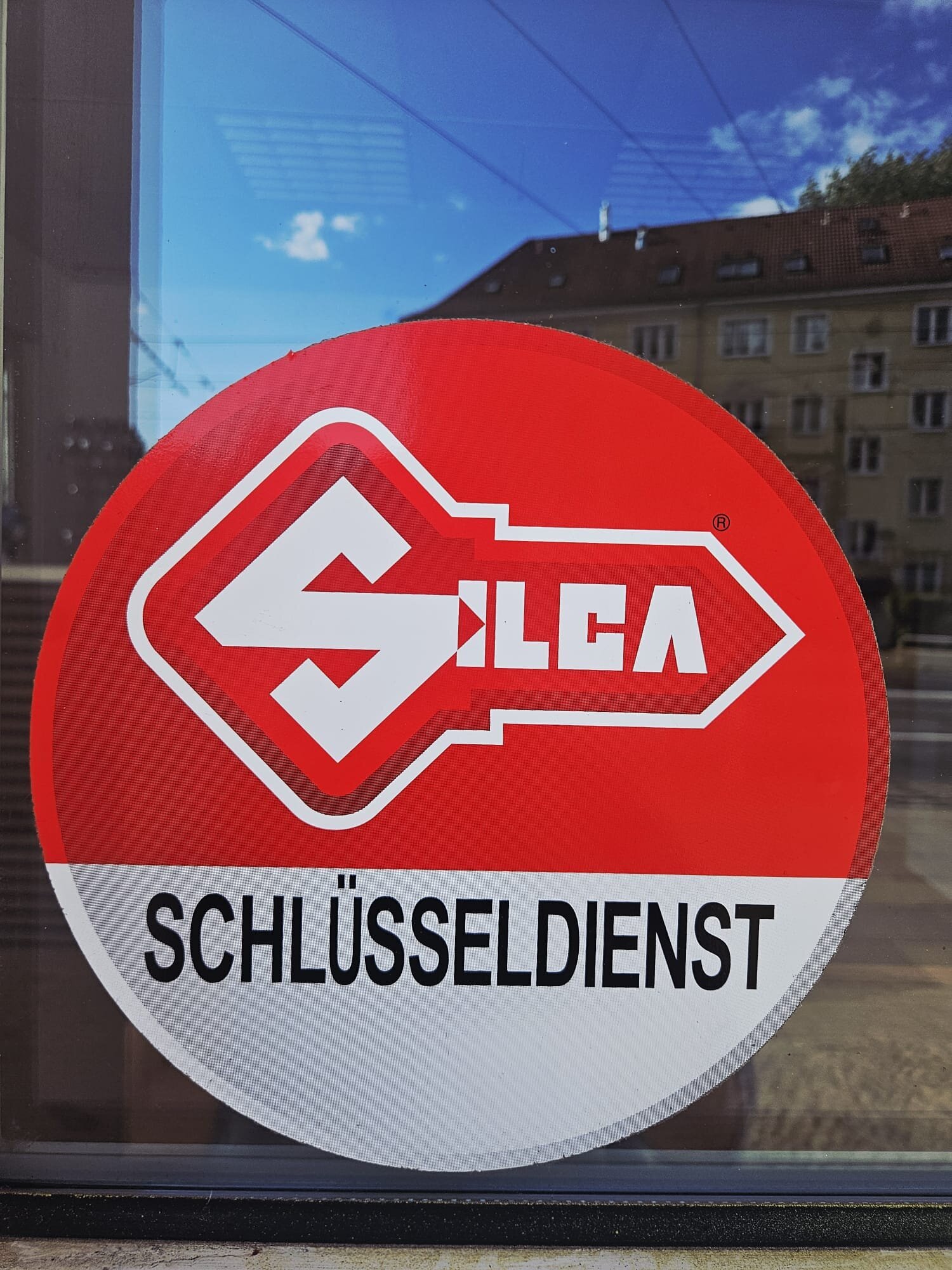 Schlüsseldienst Denis Tschajkovski   Türöffnung, Hauptstraße 50 in Berlin