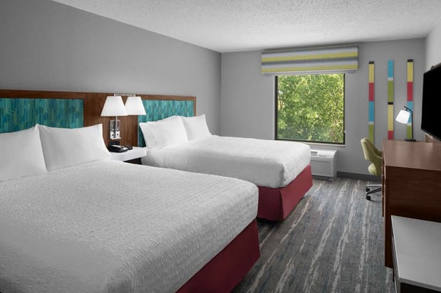 Images Hampton Inn & Suites Grand Rapids-Airport 28th St