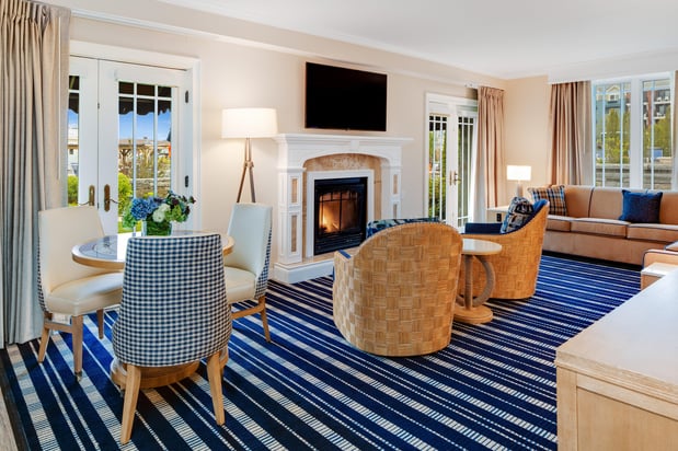 Images Harborside Hotel, Spa & Marina