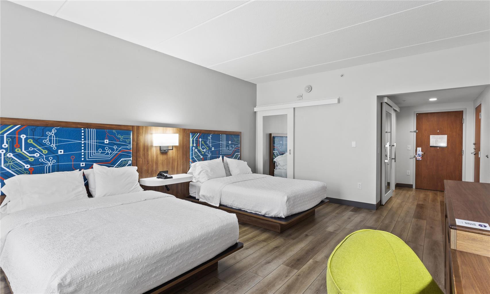 Guest room