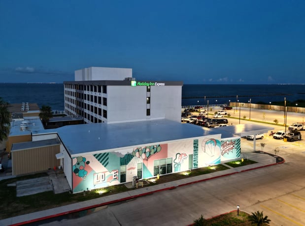 Images Holiday Inn Express Corpus Christi - Beachfront by IHG