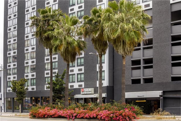 Images Hilton Garden Inn LAX Los Angeles Airport