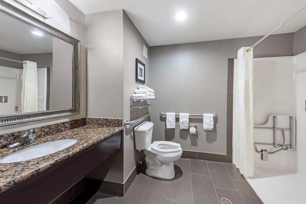 Images Best Western Plus Midwest City Inn & Suites