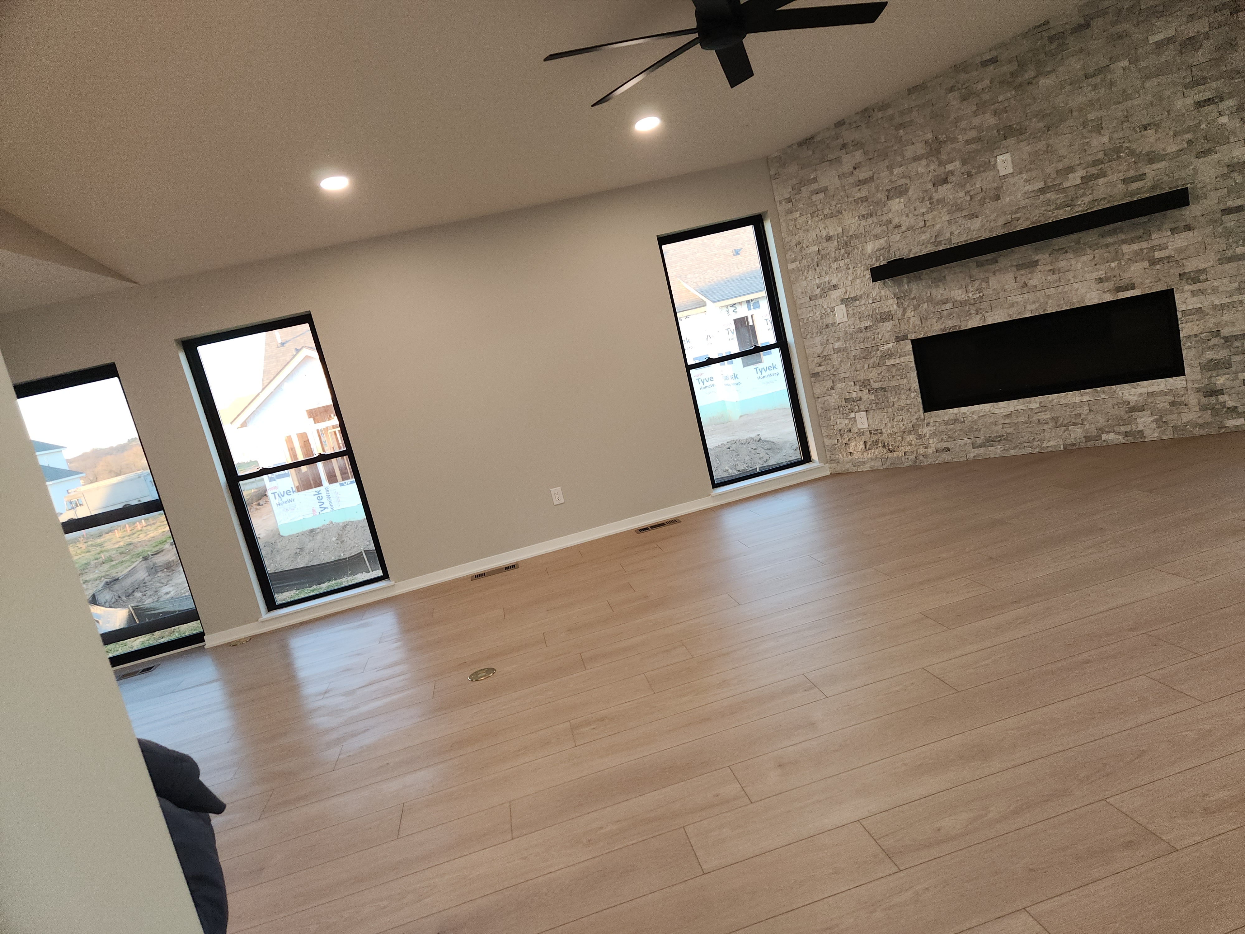 Bella Shine Cleaning Services LLC Image