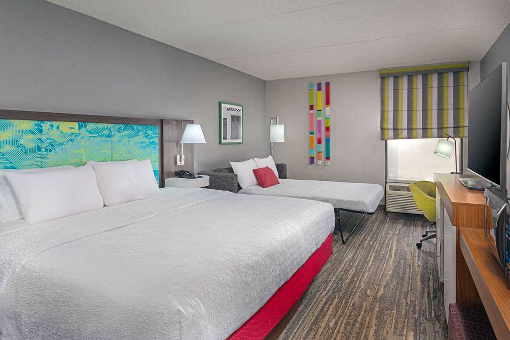 Guest room