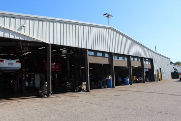 Images Russ Darrow Mitsubishi Service Center