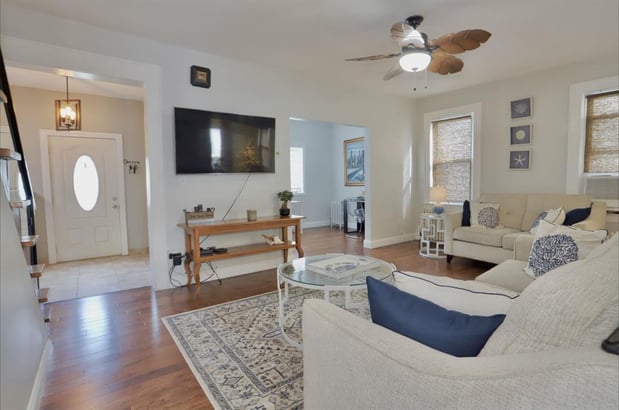 Images Tarek Hassieb, Team Tarek Real Estate Group | Liberty Realty | Hoboken Office