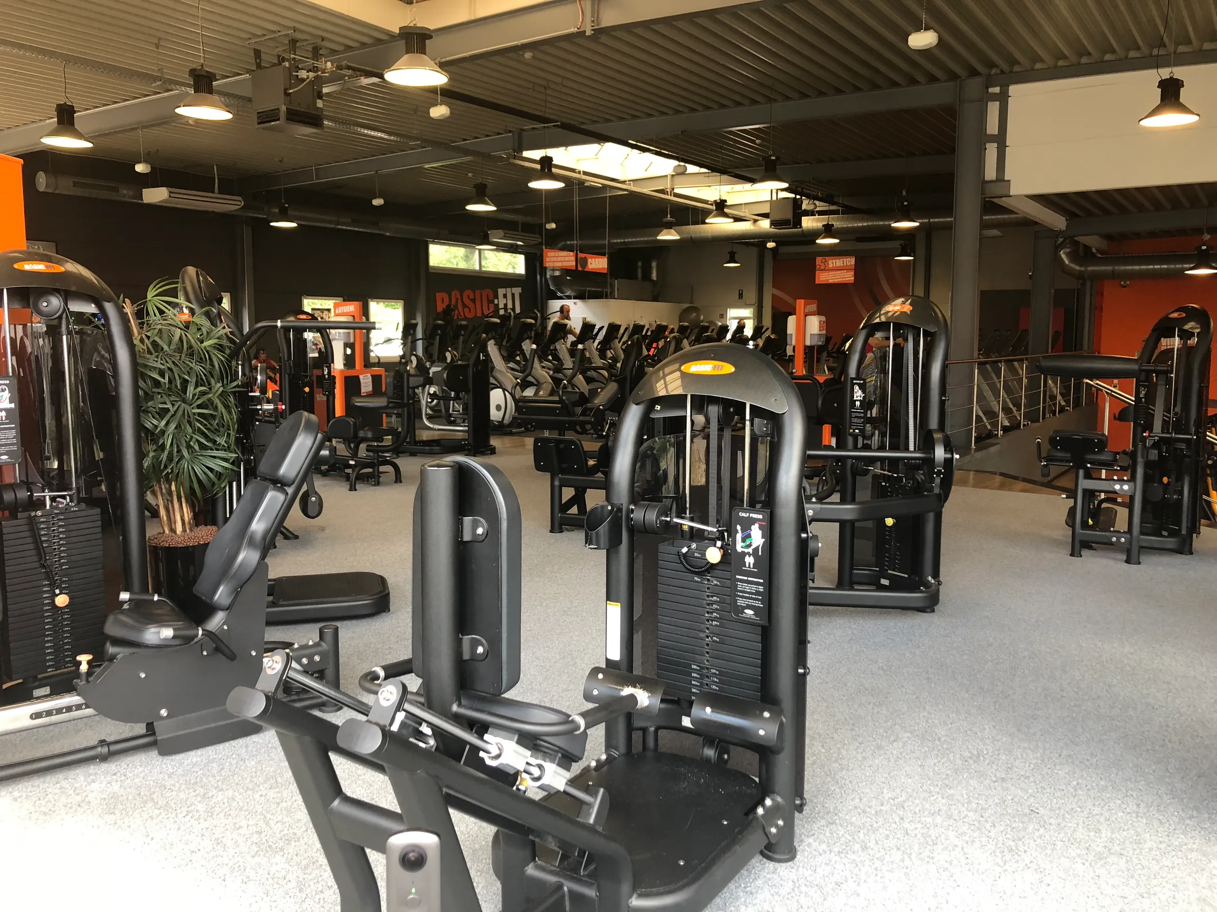 Images Basic-Fit 24/7