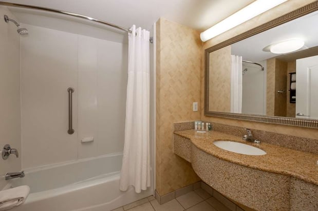 Images Hampton Inn & Suites Jacksonville Deerwood Park