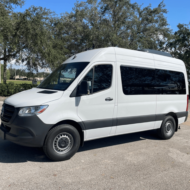 Images Carl's Van Rentals