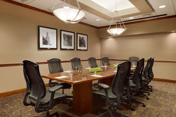 Images Embassy Suites by Hilton Kansas City International Airport
