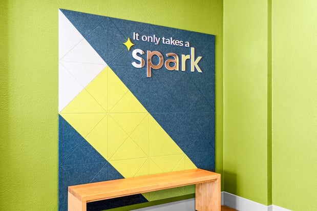 Images Spark by Hilton Modesto