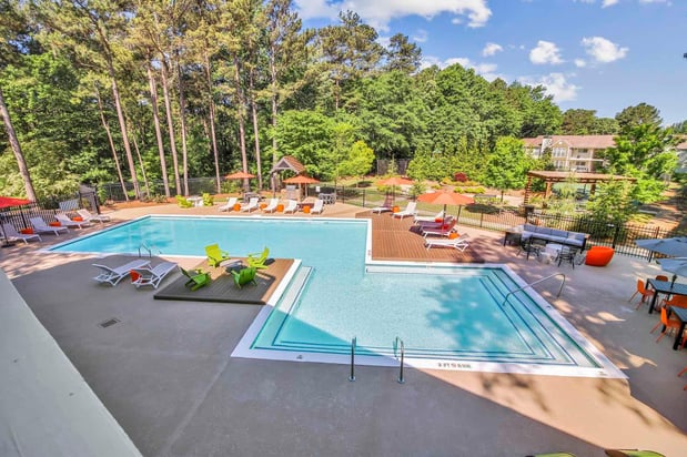 Images Elliot Gwinnett Place