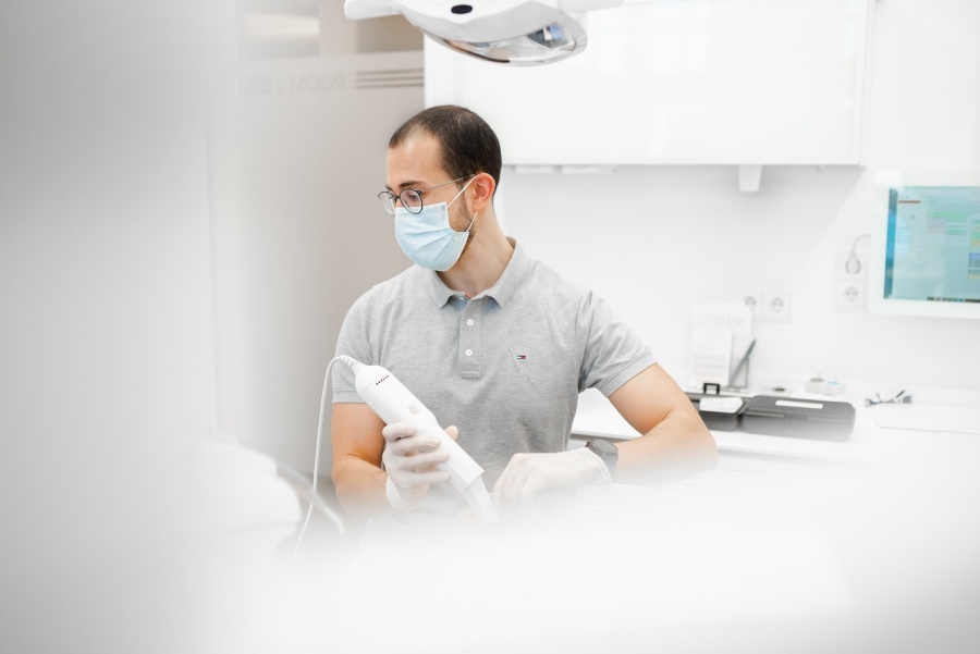 Mamun Massarwa, Neuer Wall 10 in Hamburg