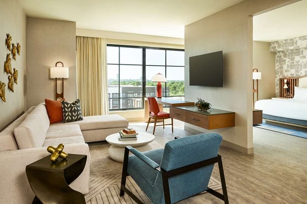 Images Lively Hotel on OAK Oklahoma City, Tapestry by Hilton