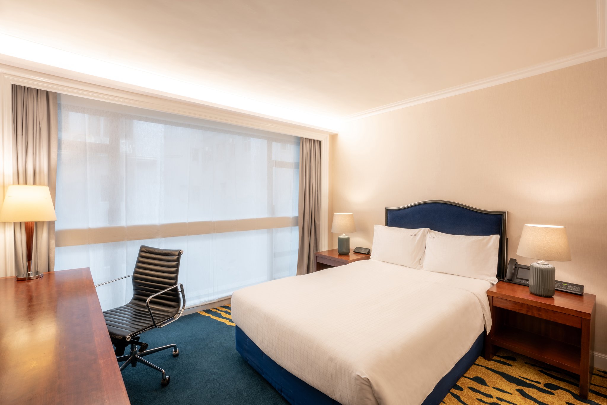 Images Holiday Inn Golden Mile Hong Kong by IHG