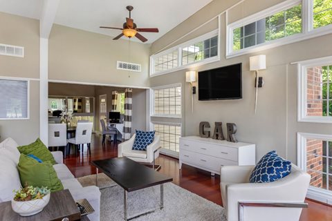 Grand Arbor Reserve Apartment Homes Photo