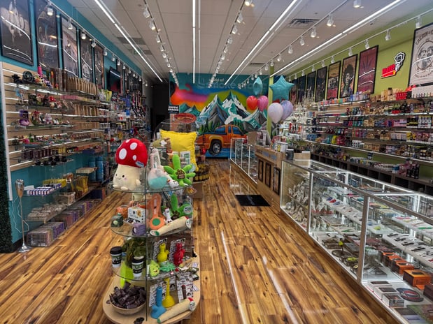 Images World of Smoke & Vape - Parker
