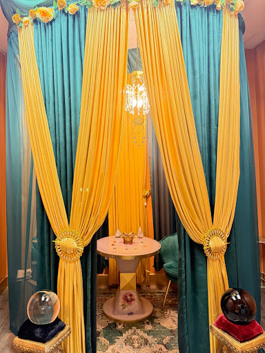 Psychic Third Eye Room - A spiritual and sacred place where our intuitive guidance can help you achieve your goals and deliver the life you desire.