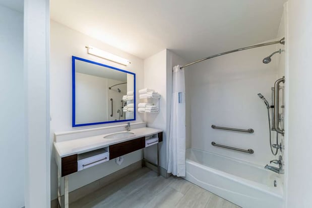 Images Hampton Inn & Suites Pryor