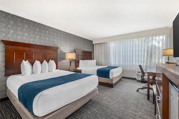 Images Best Western Plus Carriage Inn