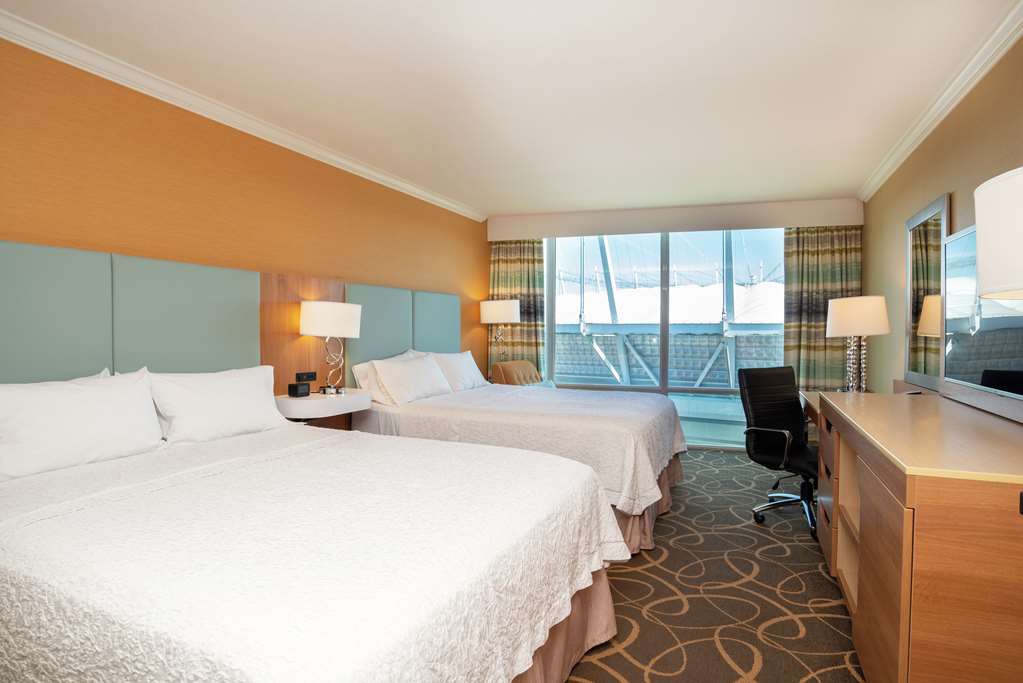 Images Hampton Inn & Suites by Hilton Vancouver-Downtown