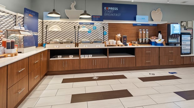 Images Holiday Inn Express & Suites Macon North by IHG