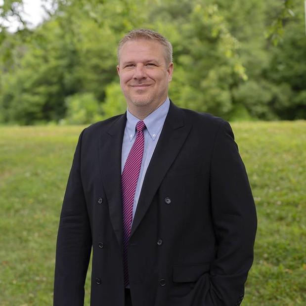 Images Jason P. Sengpiehl: Allstate Insurance