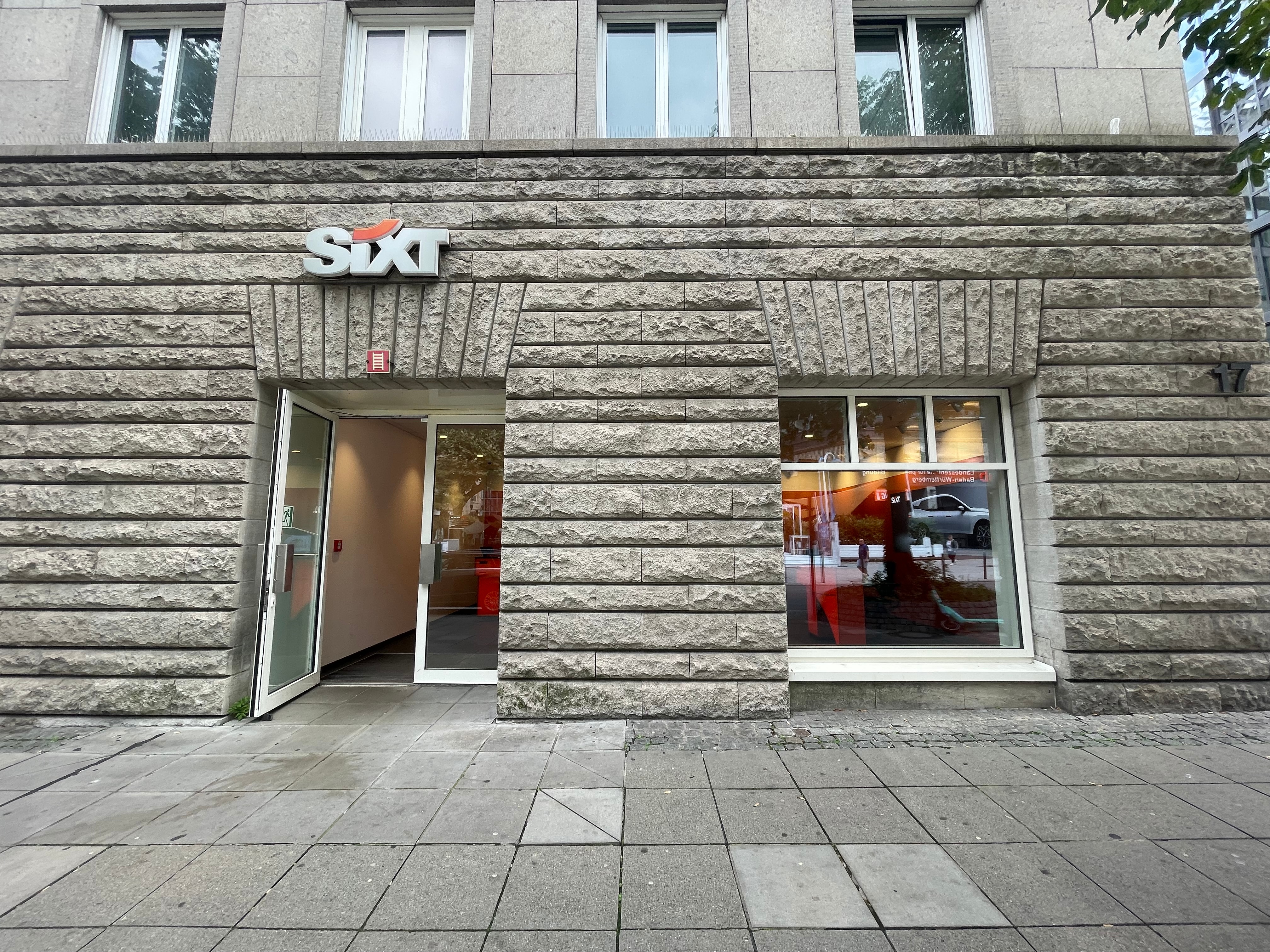 SIXT Autovermietung Stuttgart Zentrum, Lautenschlagerstr. 17 in Stuttgart