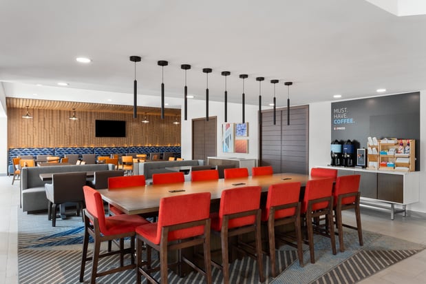 Images Holiday Inn Express Atlanta Airport - North by IHG