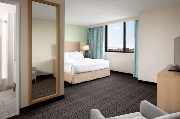 Images Embassy Suites by Hilton Tampa Airport Westshore