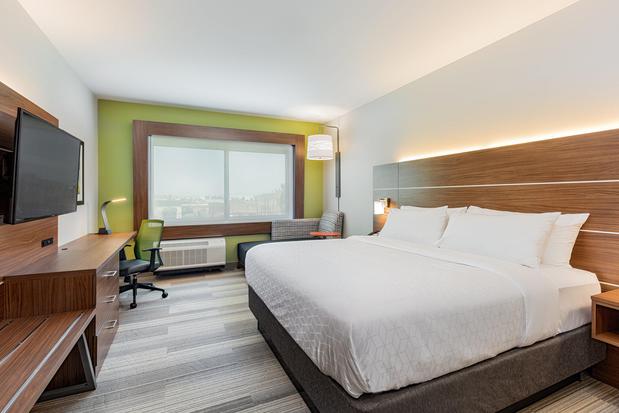 Images Holiday Inn Express & Suites Moreno Valley - Riverside, an IHG Hotel