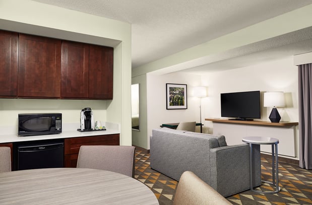 Images Holiday Inn & Suites Madison West - Middleton by IHG