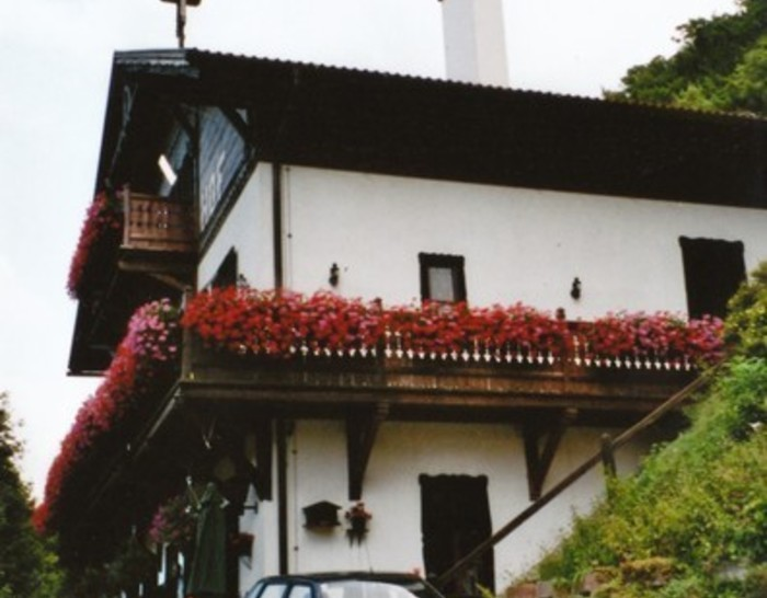 Sand-Hof, Promenadegasse 63 in Kaltenleutgeben