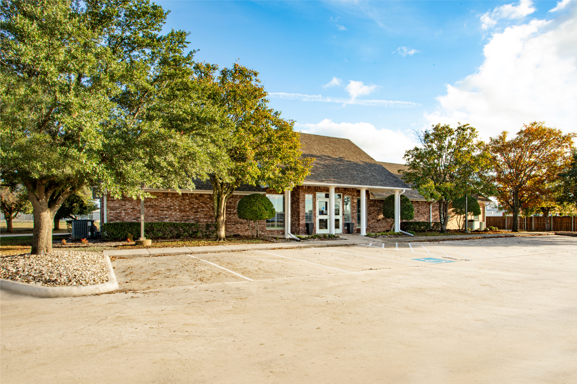 Legend Bank Cooper Image