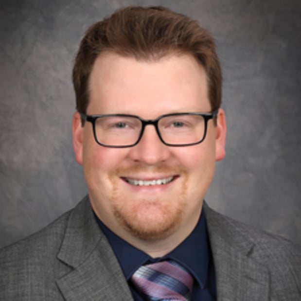 Images Edward Jones - Financial Advisor: Brady Hjelle