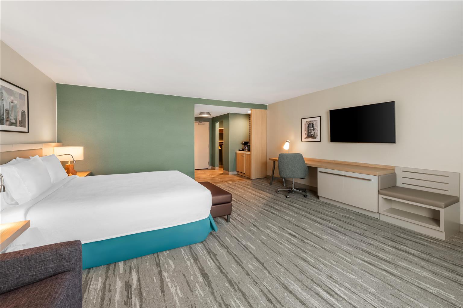 Guest room