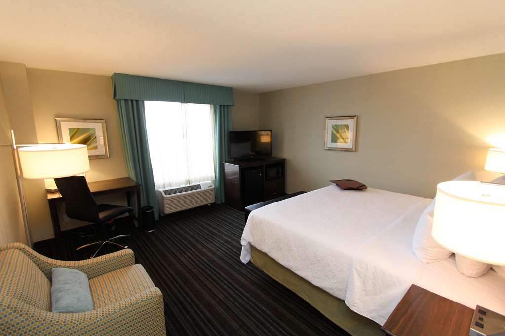 Images Hampton Inn & Suites by Hilton St. John's Airport