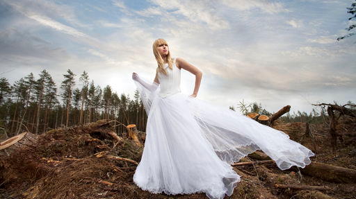 Images Ompelimo Sormustin Eila Heinänen