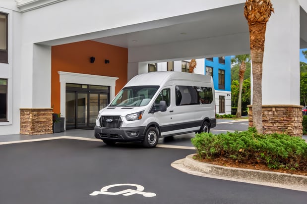 Images Holiday Inn Express & Suites Jacksonville SE- Med Ctr Area by IHG