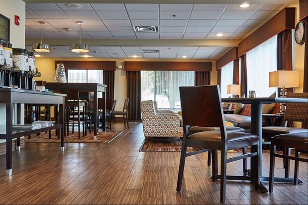 Images Hampton Inn Uniontown
