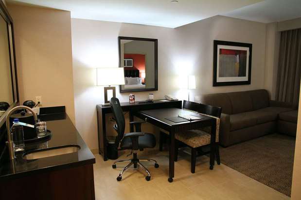 Images Embassy Suites by Hilton Ontario Airport