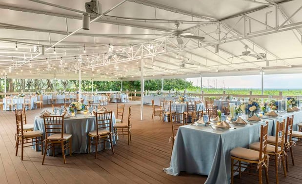 Images The Singer Oceanfront Resort, Curio Collection by Hilton