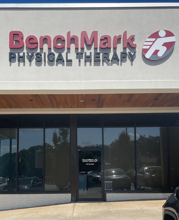Images BenchMark Physical Therapy