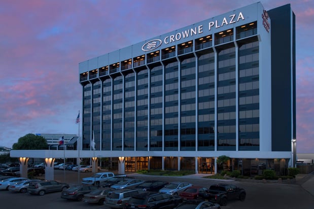 Images Crowne Plaza San Antonio Airport by IHG