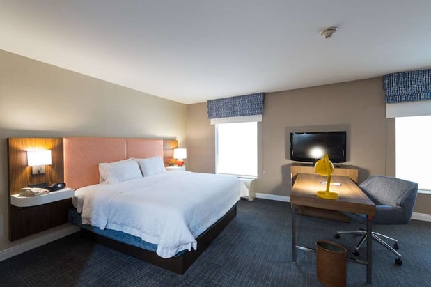 Images Hampton Inn & Suites Jamestown